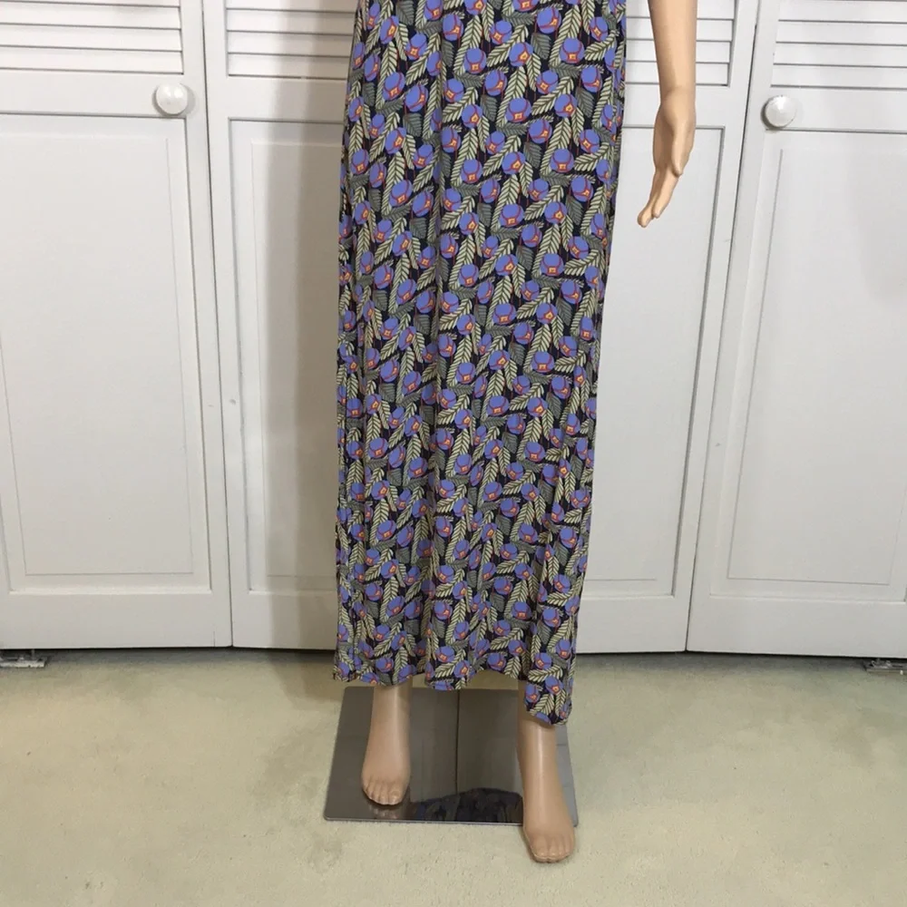 Flax Sleeveless Maxi Dress in Purple and Green Floral Print - Picture 4 of 13